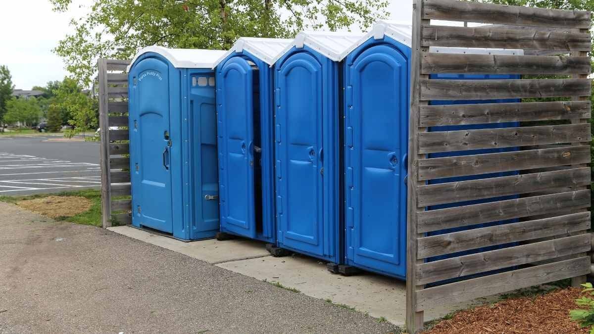 Porta Potty Rental Pros - Trusted Porta Potty Services in Centerburg, OH, 43011